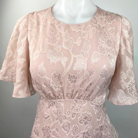 Express Pink Floral Cinched Waist Flutter Sleeve Keyhole Back Peplum Blouse Sz M - Picture 4 of 6